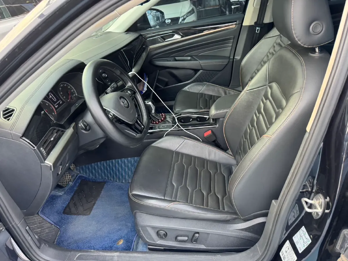 2019 Skoda Kodiak 2.0T 186HP L4 7DCT,autocango,china used car exporter,china ev exporter,chinese used car exporter,chinese used ev exporter