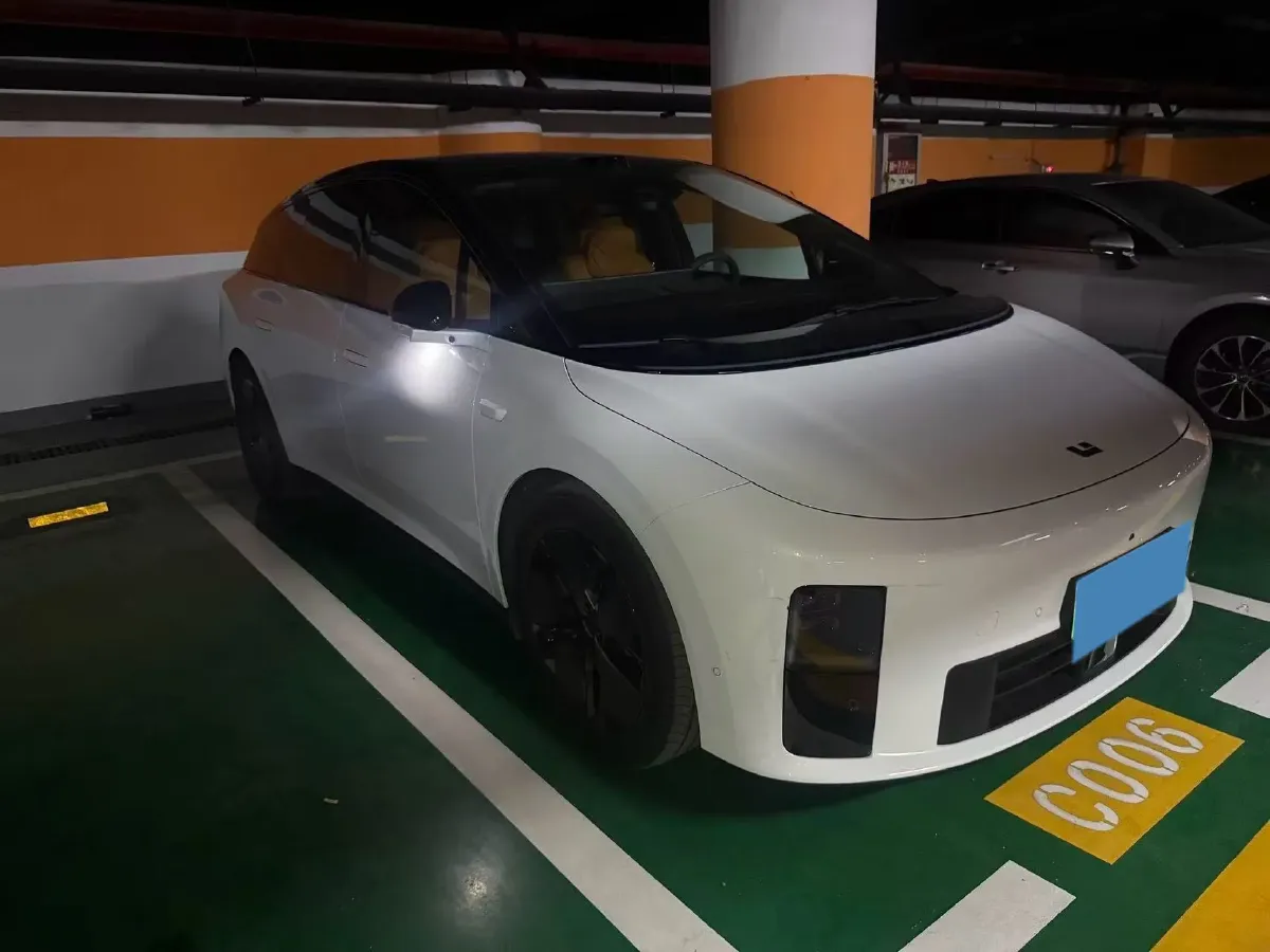 2025 Li i6 BEV,autocango,china used car exporter,china ev exporter,chinese used car exporter,chinese used ev exporter