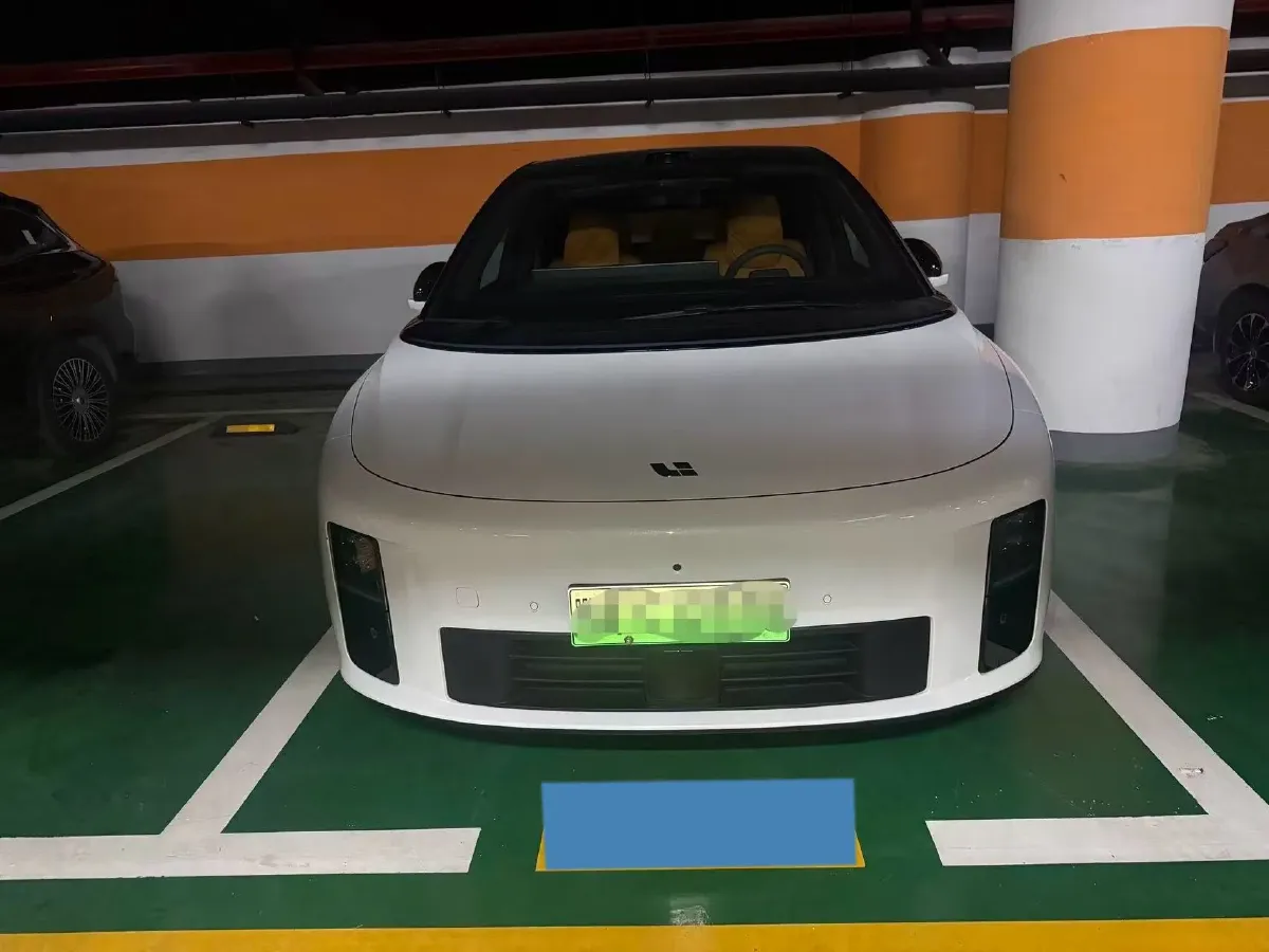 2025 Li i6 BEV,autocango,china used car exporter,china ev exporter,chinese used car exporter,chinese used ev exporter