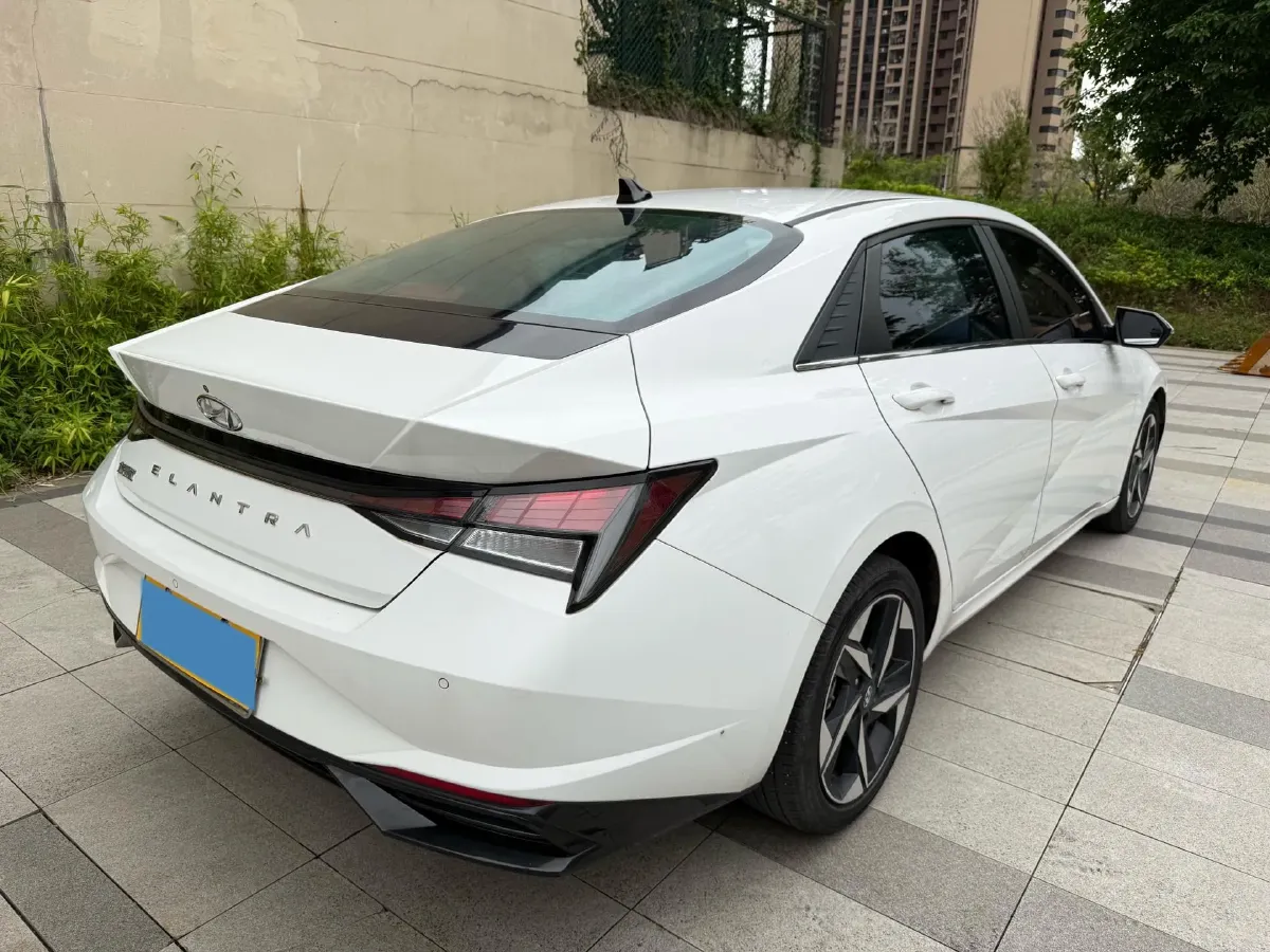 2021 Hyundai Elantra 1.5L 115HP L4 CVT,autocango,china used car exporter,china ev exporter,chinese used car exporter,chinese used ev exporter