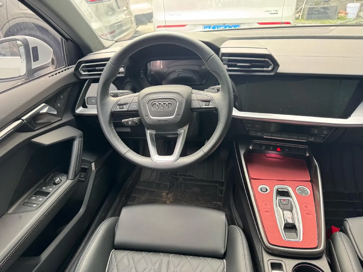2025 Audi A3 1.5T 160HP L4 7DCT,autocango,china used car exporter,china ev exporter,chinese used car exporter,chinese used ev exporter