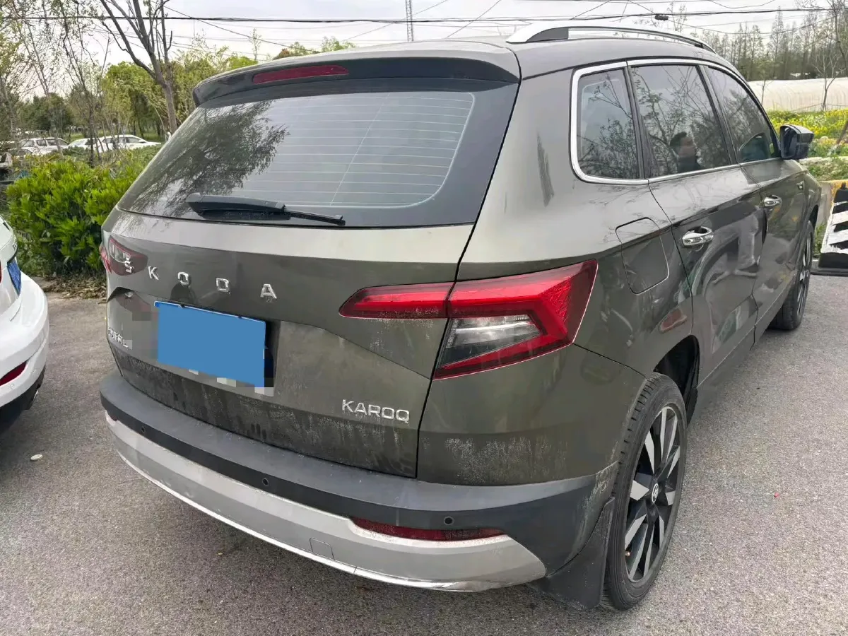 2020 Skoda Karoq 1.4T 150HP L4 7DCT,autocango,china used car exporter,china ev exporter,chinese used car exporter,chinese used ev exporter