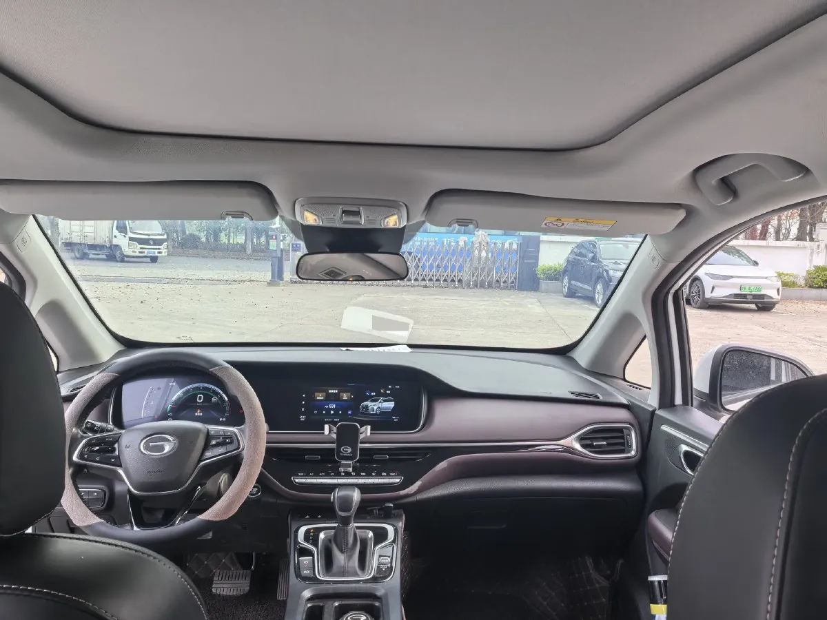 2021 GAC Trumpchi M6 1.5T 169HP L4 7DCT,autocango,china used car exporter,china ev exporter,chinese used car exporter,chinese used ev exporter