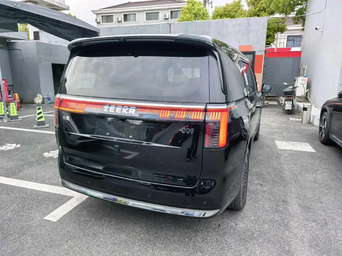 2024 Zeekr 009 BEV 108KWH,autocango,china used car exporter,china ev exporter,chinese used car exporter,chinese used ev exporter
