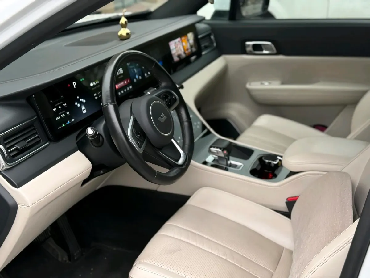 2020 Li ONE Range Extended 131HP REEV 40.5KWH,autocango,china used car exporter,china ev exporter,chinese used car exporter,chinese used ev exporter