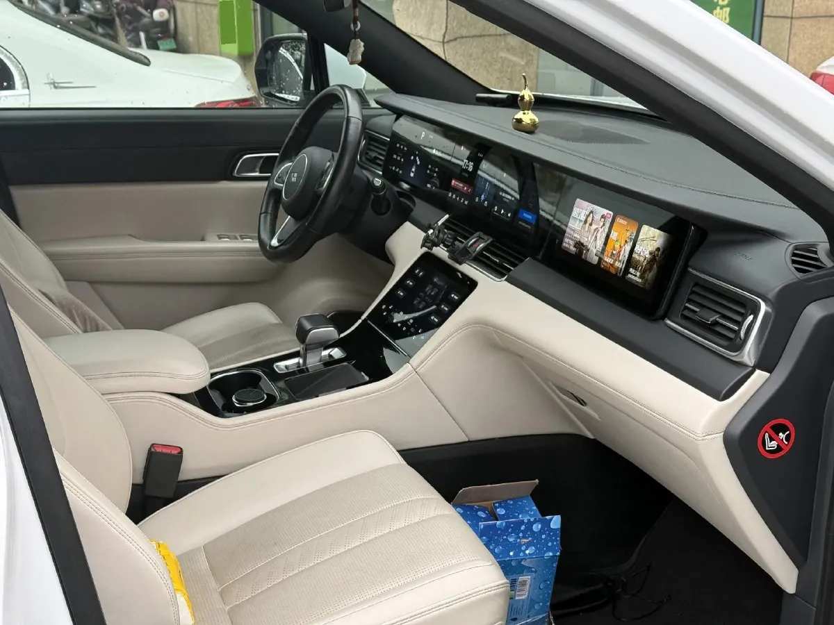 2020 Li ONE Range Extended 131HP REEV 40.5KWH,autocango,china used car exporter,china ev exporter,chinese used car exporter,chinese used ev exporter