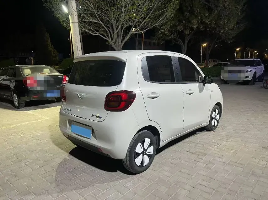2025 WuLing HongGuang MINI EV BEV 16.2KWH,autocango,china used car exporter,china ev exporter,chinese used car exporter,chinese used ev exporter