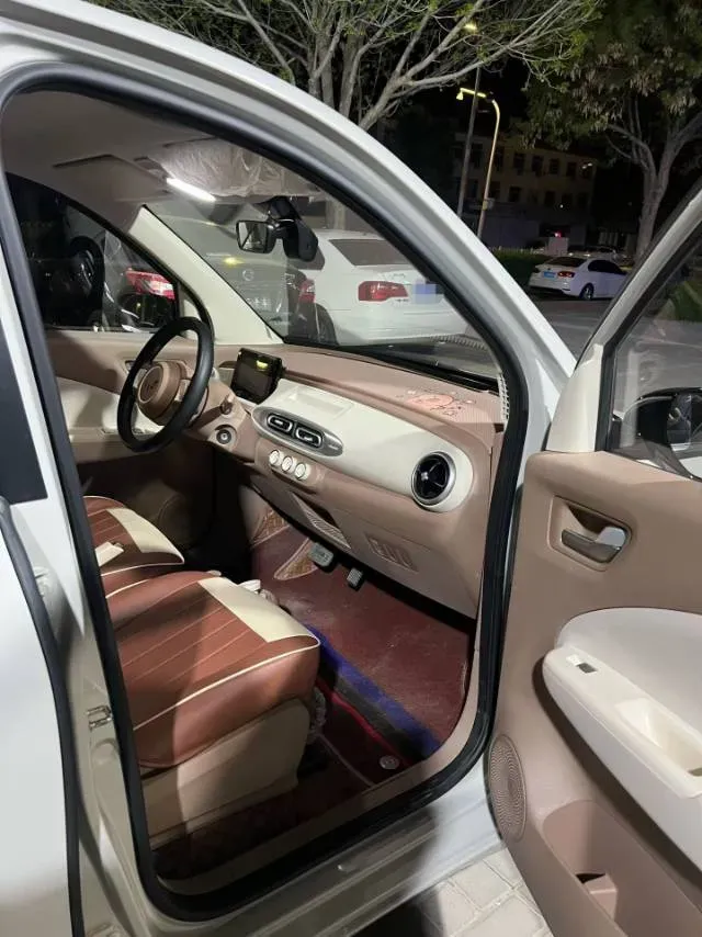 2025 WuLing HongGuang MINI EV BEV 16.2KWH,autocango,china used car exporter,china ev exporter,chinese used car exporter,chinese used ev exporter