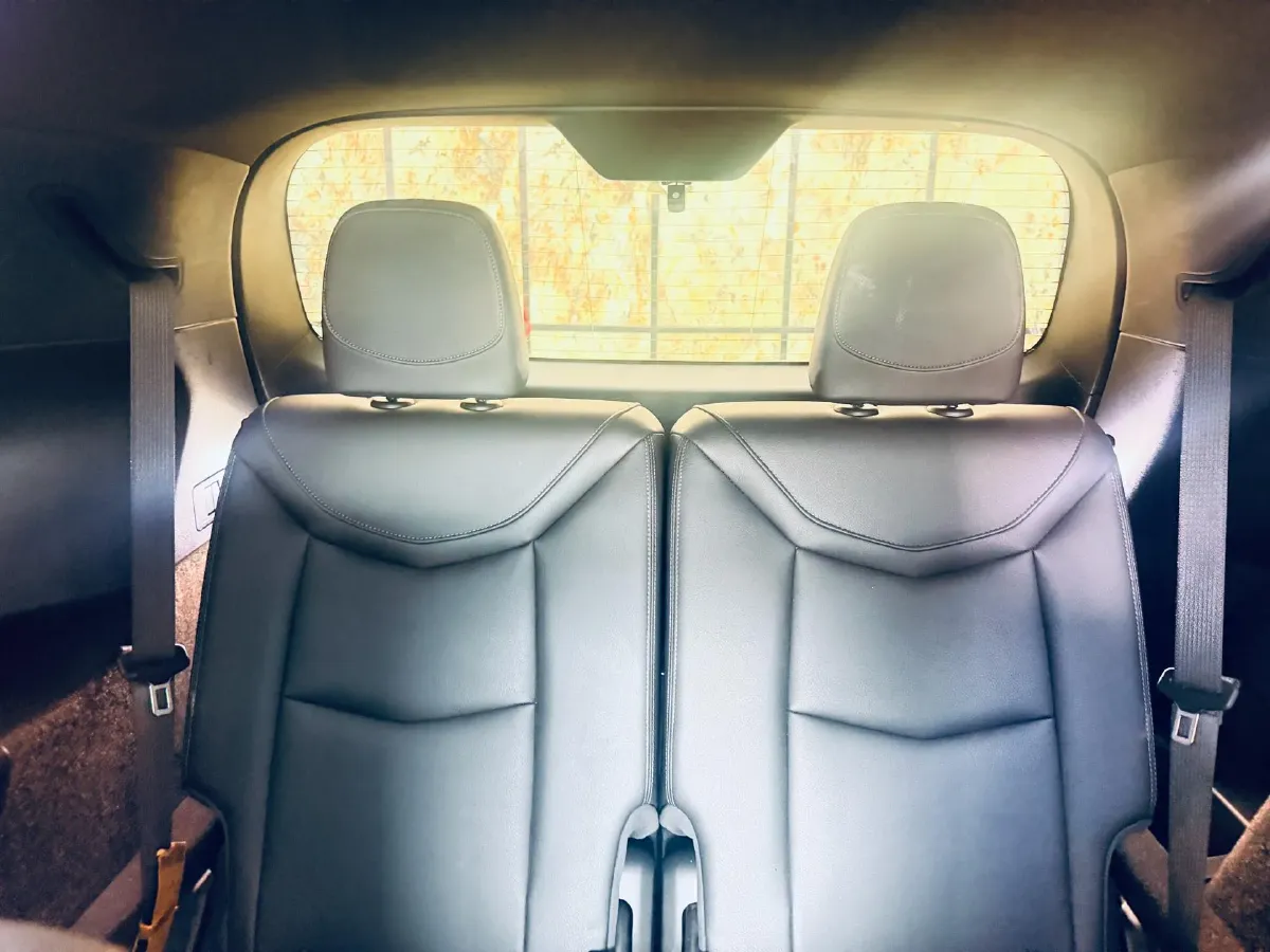 2022 Cadillac XT6 2.0T 237HP L4 9AT,autocango,china used car exporter,china ev exporter,chinese used car exporter,chinese used ev exporter