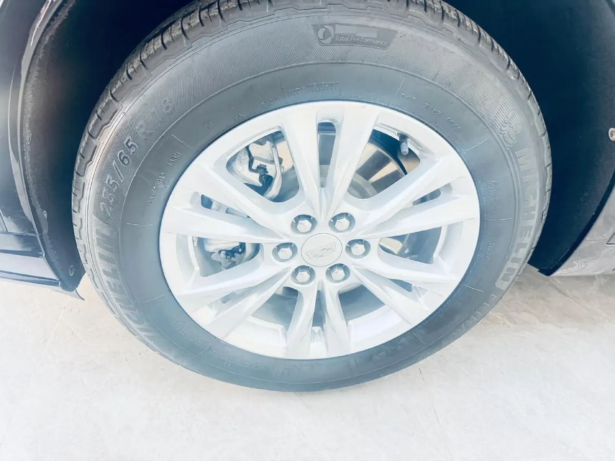 2022 Cadillac XT6 2.0T 237HP L4 9AT,autocango,china used car exporter,china ev exporter,chinese used car exporter,chinese used ev exporter