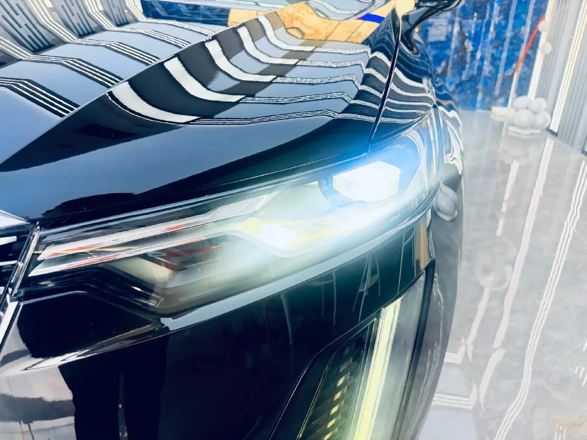 2022 Cadillac XT6 2.0T 237HP L4 9AT,autocango,china used car exporter,china ev exporter,chinese used car exporter,chinese used ev exporter