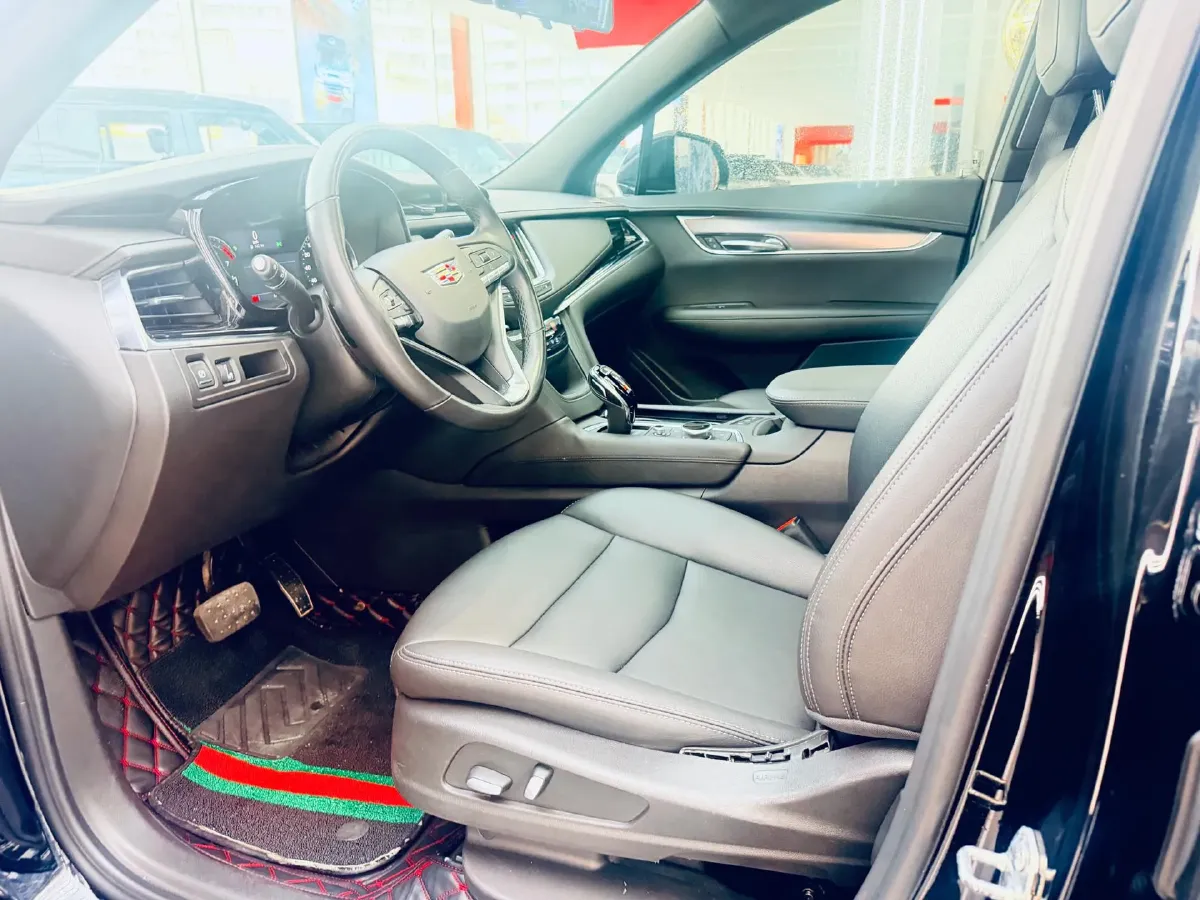 2022 Cadillac XT6 2.0T 237HP L4 9AT,autocango,china used car exporter,china ev exporter,chinese used car exporter,chinese used ev exporter