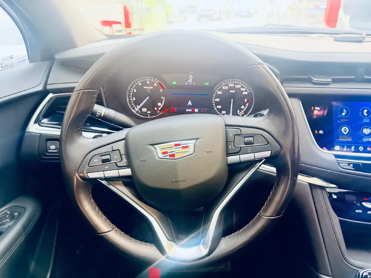2022 Cadillac XT6 2.0T 237HP L4 9AT,autocango,china used car exporter,china ev exporter,chinese used car exporter,chinese used ev exporter