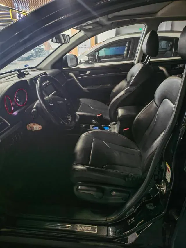 2018 Haval M6 1.5T 150HP L4 7DCT,autocango,china used car exporter,china ev exporter,chinese used car exporter,chinese used ev exporter