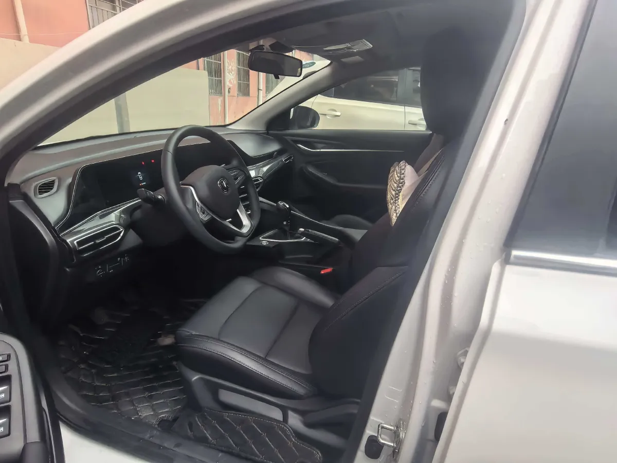 2020 ChangAn Eado 1.6L 128HP L4 5MT,autocango,china used car exporter,china ev exporter,chinese used car exporter,chinese used ev exporter