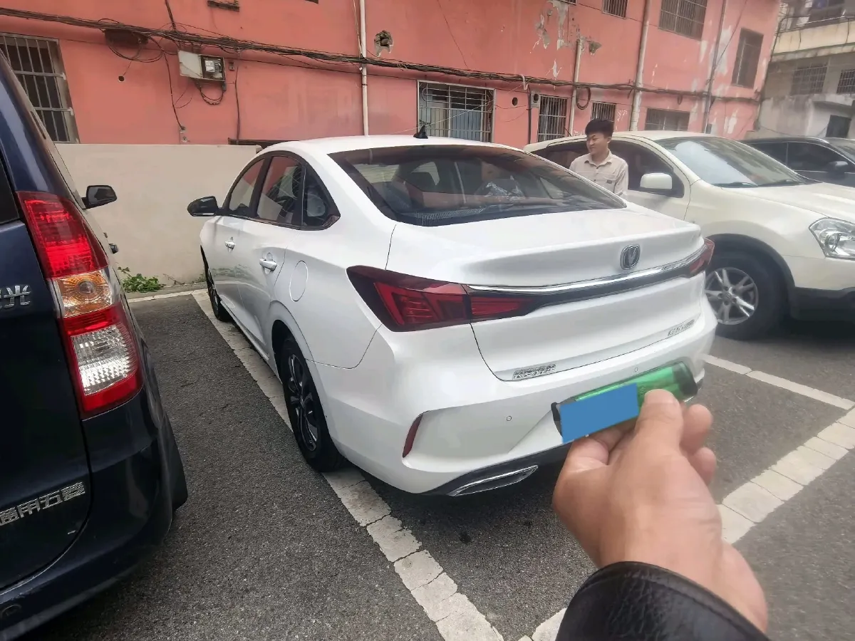 2020 ChangAn Eado 1.6L 128HP L4 5MT,autocango,china used car exporter,china ev exporter,chinese used car exporter,chinese used ev exporter