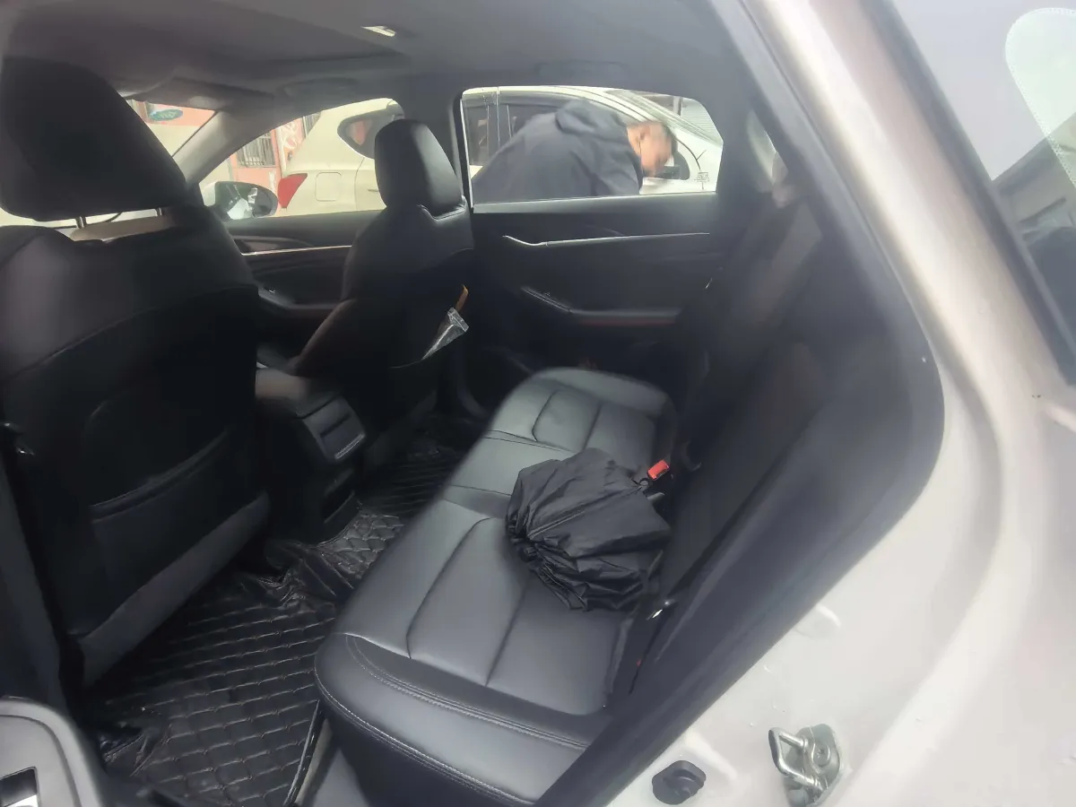 2020 ChangAn Eado 1.6L 128HP L4 5MT,autocango,china used car exporter,china ev exporter,chinese used car exporter,chinese used ev exporter