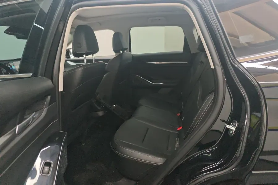 2024 Haval H6 1.5T 184HP L4 7DCT,autocango,china used car exporter,china ev exporter,chinese used car exporter,chinese used ev exporter