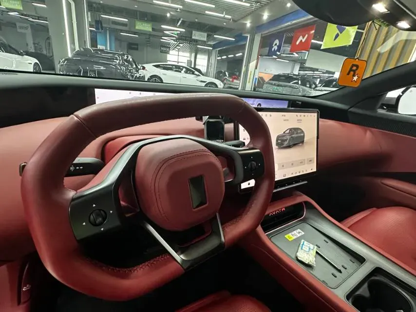 2025 Avatr 12 1.5T 156HP L4 REEV,autocango,china used car exporter,china ev exporter,chinese used car exporter,chinese used ev exporter