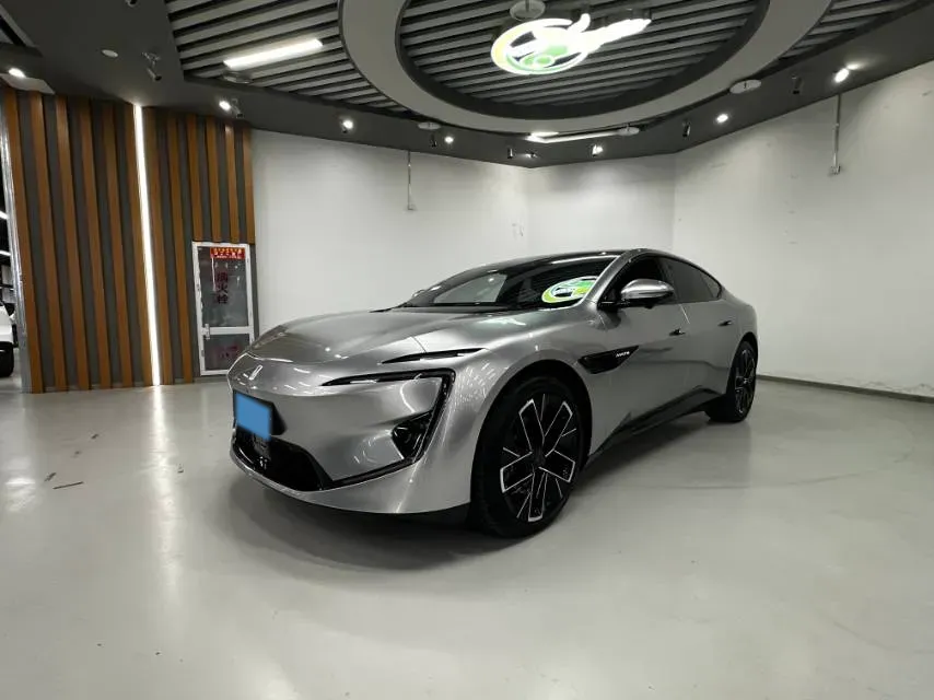 2025 Avatr 12 1.5T 156HP L4 REEV,autocango,china used car exporter,china ev exporter,chinese used car exporter,chinese used ev exporter