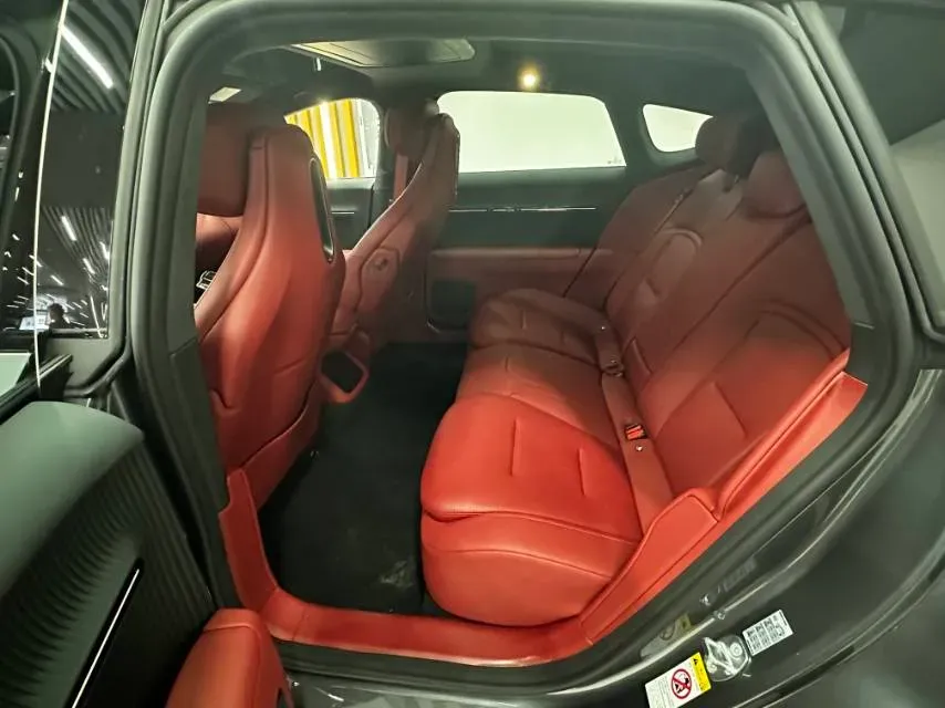 2025 Avatr 12 1.5T 156HP L4 REEV,autocango,china used car exporter,china ev exporter,chinese used car exporter,chinese used ev exporter