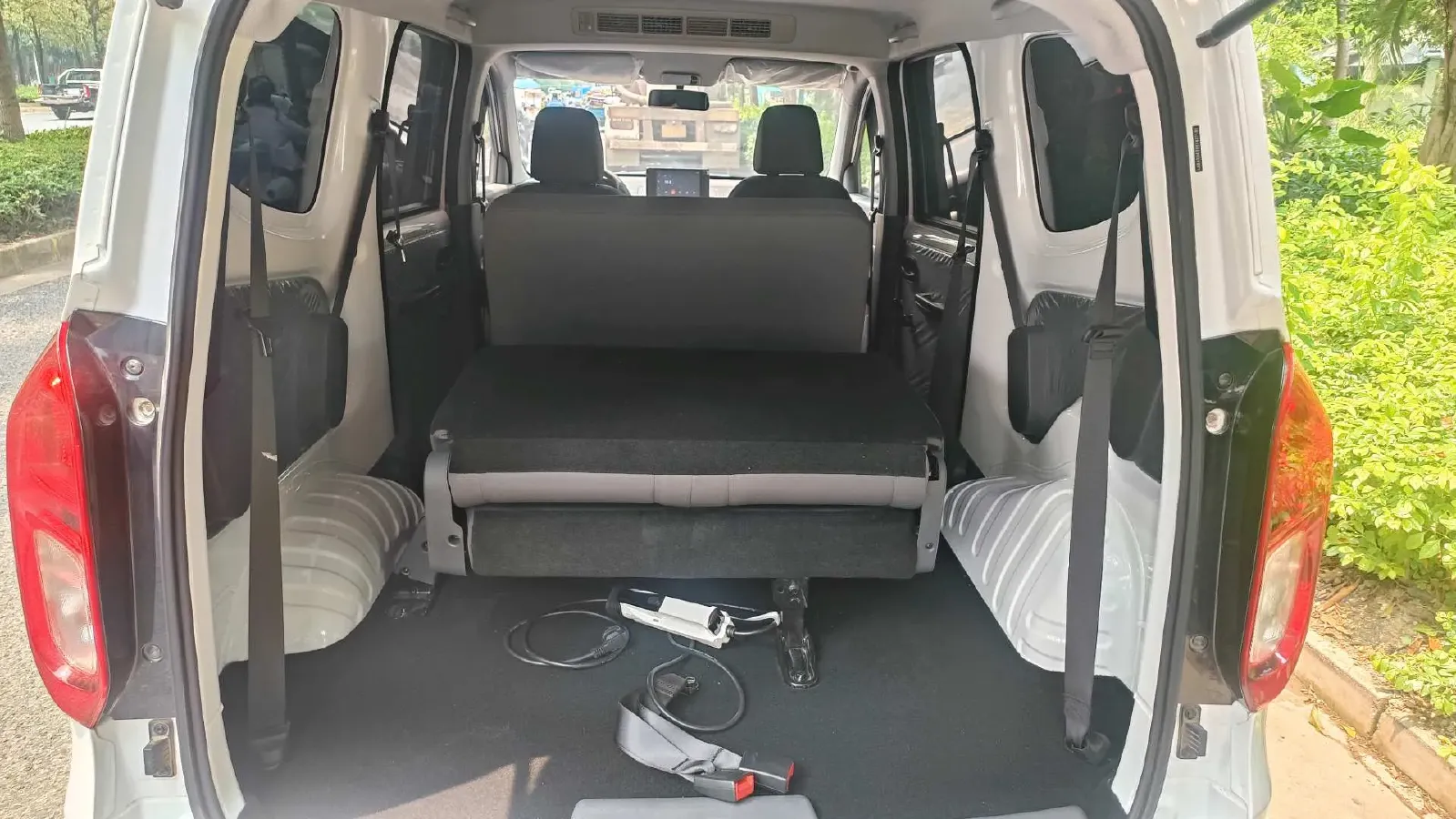 2024 WuLing HongGuang New Energy BEV 32.6KWH,autocango,china used car exporter,china ev exporter,chinese used car exporter,chinese used ev exporter