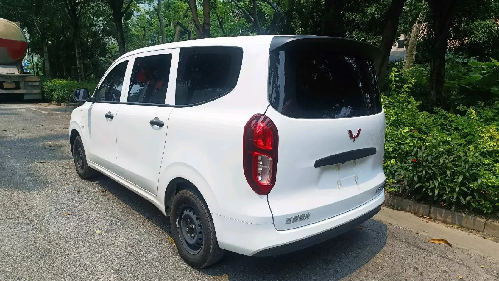 2024 WuLing HongGuang New Energy BEV 32.6KWH,autocango,china used car exporter,china ev exporter,chinese used car exporter,chinese used ev exporter