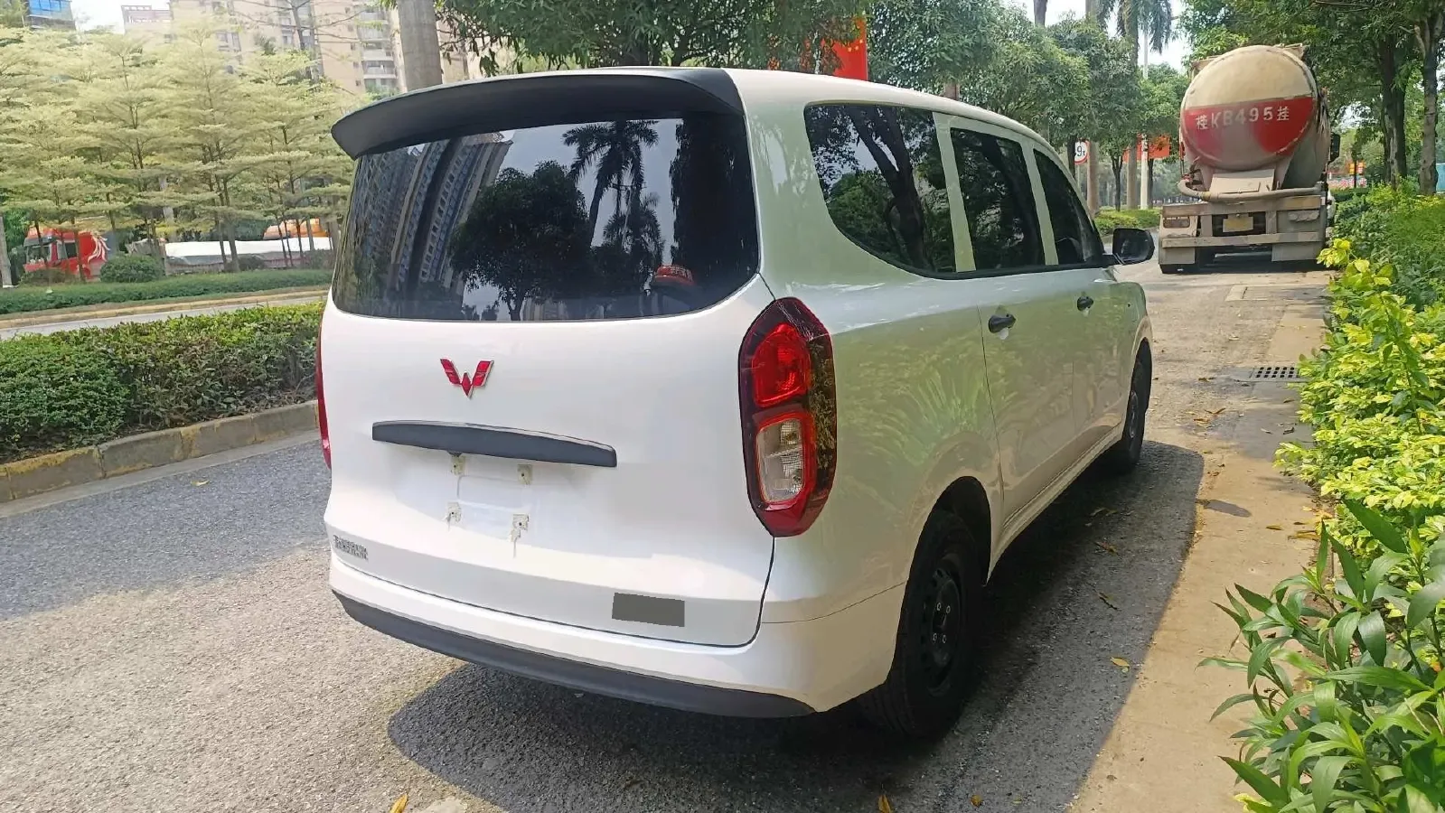 2024 WuLing HongGuang New Energy BEV 32.6KWH,autocango,china used car exporter,china ev exporter,chinese used car exporter,chinese used ev exporter