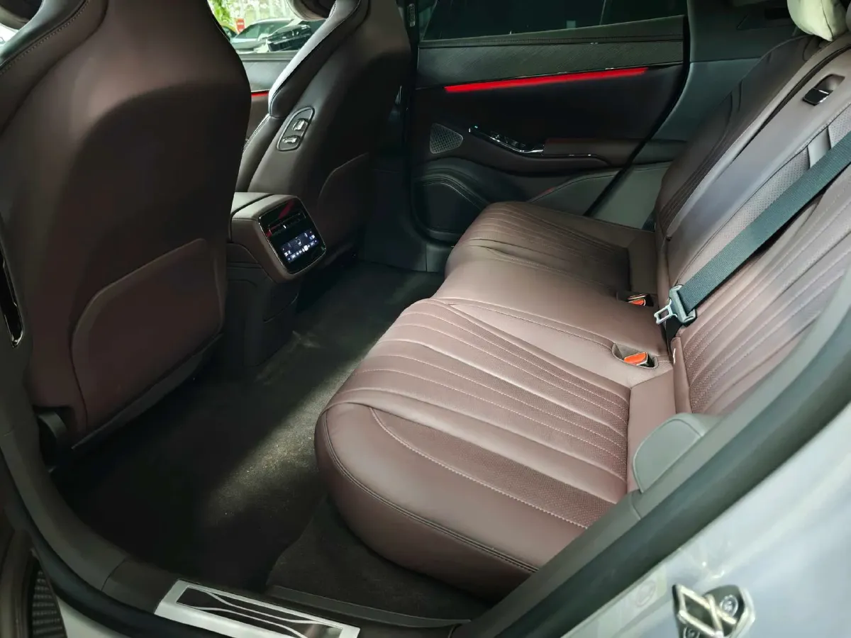 2024 Denza DenzaZ9GT 2.0T 207HP L4 E-CVT PHEV 38.5KWH,autocango,china used car exporter,china ev exporter,chinese used car exporter,chinese used ev exporter