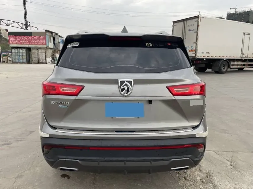 2018 BaoJun 530 1.5T 150HP L4 6MT,autocango,china used car exporter,china ev exporter,chinese used car exporter,chinese used ev exporter