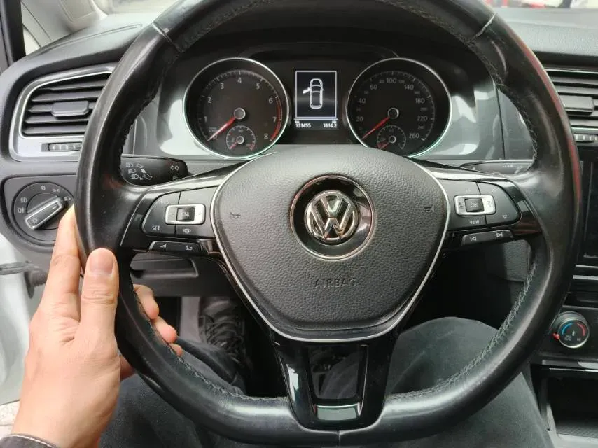 2019 Ford Focus 1.5T 184HP L3 8AT,autocango,china used car exporter,china ev exporter,chinese used car exporter,chinese used ev exporter