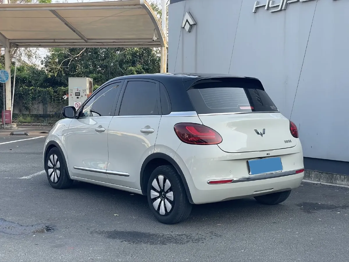 2023 WuLing BinGuo BEV 31.9KWH,autocango,china used car exporter,china ev exporter,chinese used car exporter,chinese used ev exporter