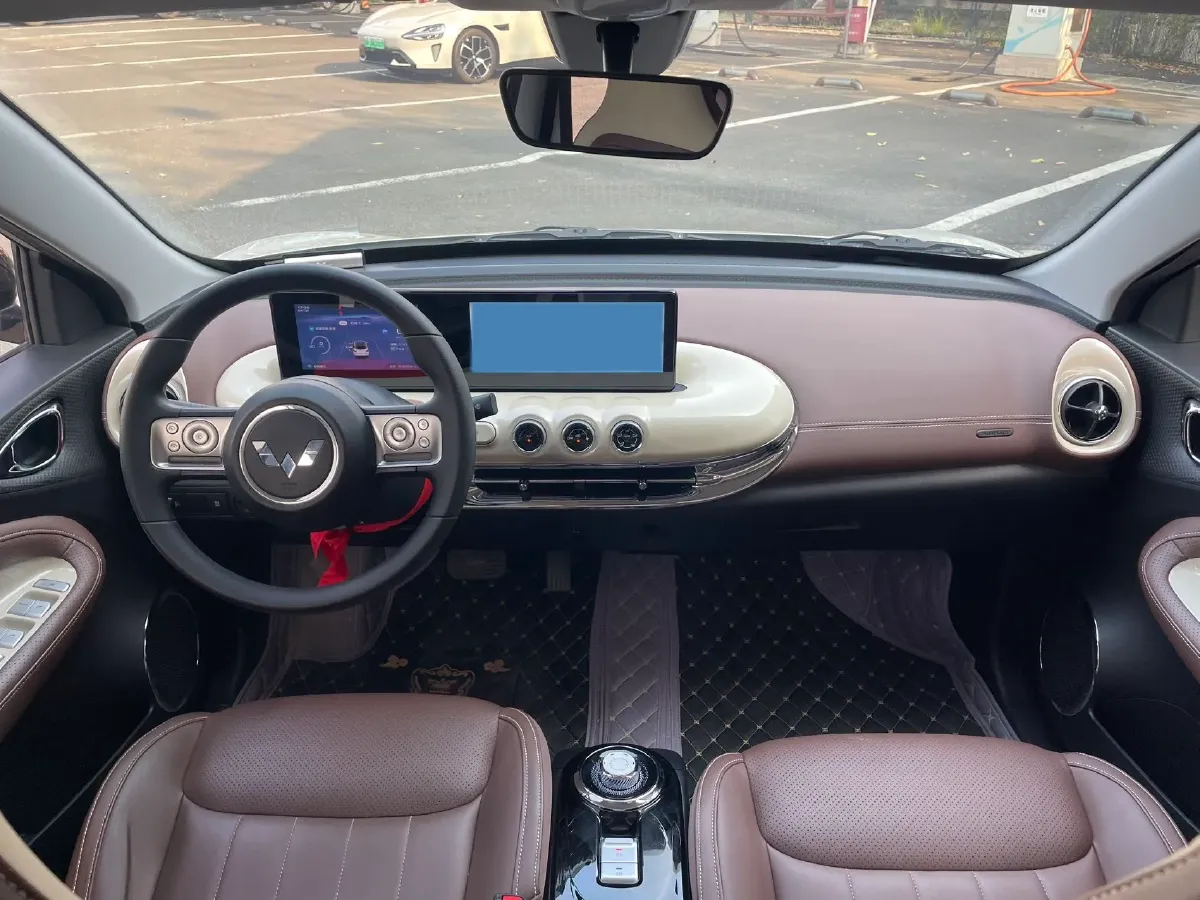 2023 WuLing BinGuo BEV 31.9KWH,autocango,china used car exporter,china ev exporter,chinese used car exporter,chinese used ev exporter