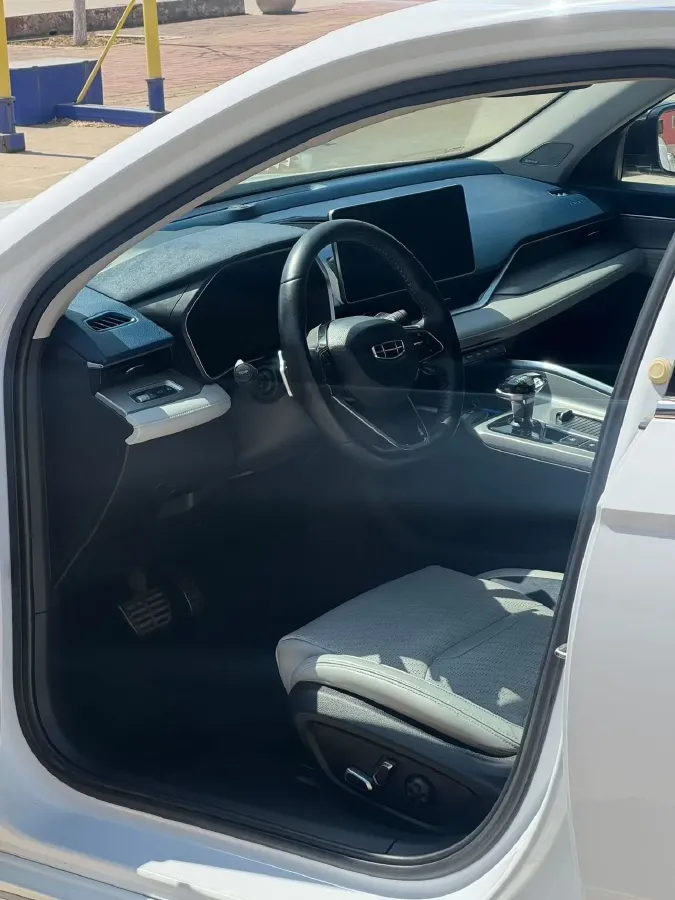 2021 Geely Preface 2.0T 190HP L4 7DCT,autocango,china used car exporter,china ev exporter,chinese used car exporter,chinese used ev exporter