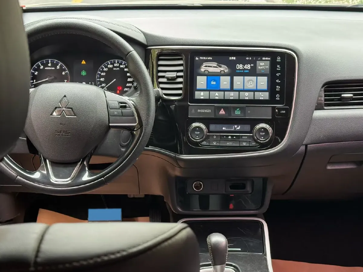 2020 Mitsubishi Outlander 2.0L 166HP L4 CVT,autocango,china used car exporter,china ev exporter,chinese used car exporter,chinese used ev exporter