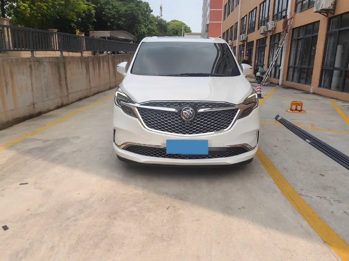 2022 Buick GL8 2.0T 237HP L4 9AT,autocango,china used car exporter,china ev exporter,chinese used car exporter,chinese used ev exporter