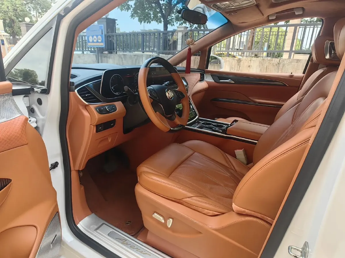 2022 Buick GL8 2.0T 237HP L4 9AT,autocango,china used car exporter,china ev exporter,chinese used car exporter,chinese used ev exporter