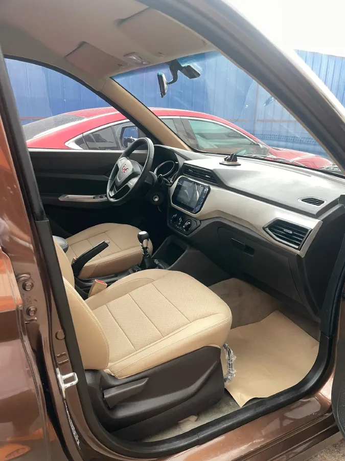 2021 Yema SiPaiKa 1.5L 109HP L4 5MT,autocango,china used car exporter,china ev exporter,chinese used car exporter,chinese used ev exporter