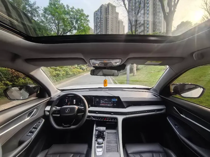 2024 ChangAn CS75 Plus 1.5T 188HP L4 8AT,autocango,china used car exporter,china ev exporter,chinese used car exporter,chinese used ev exporter