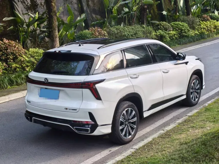 2024 ChangAn CS75 Plus 1.5T 188HP L4 8AT,autocango,china used car exporter,china ev exporter,chinese used car exporter,chinese used ev exporter
