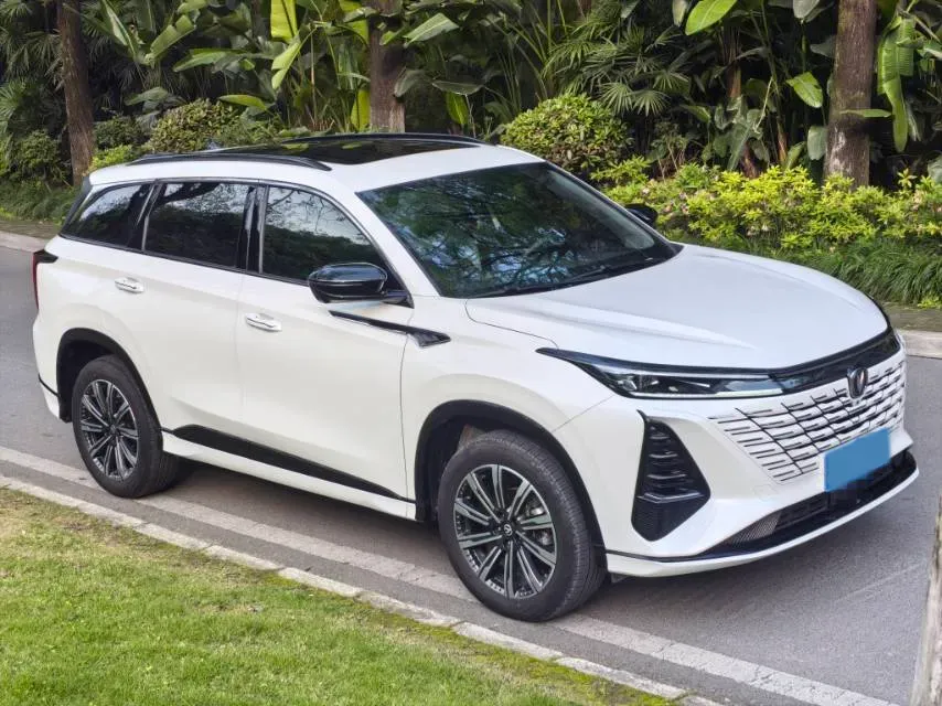 2024 ChangAn CS75 Plus 1.5T 188HP L4 8AT,autocango,china used car exporter,china ev exporter,chinese used car exporter,chinese used ev exporter