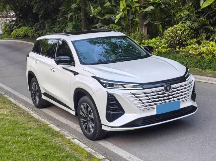 2024 ChangAn CS75 Plus 1.5T 188HP L4 8AT,autocango,china used car exporter,china ev exporter,chinese used car exporter,chinese used ev exporter