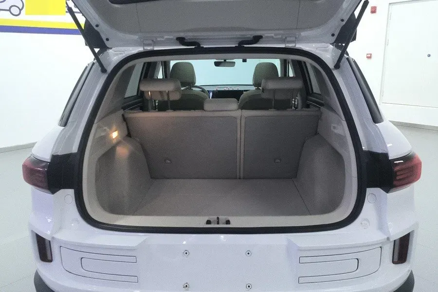 2023 Geely ICON 1.5T 181HP L4 7DCT,autocango,china used car exporter,china ev exporter,chinese used car exporter,chinese used ev exporter