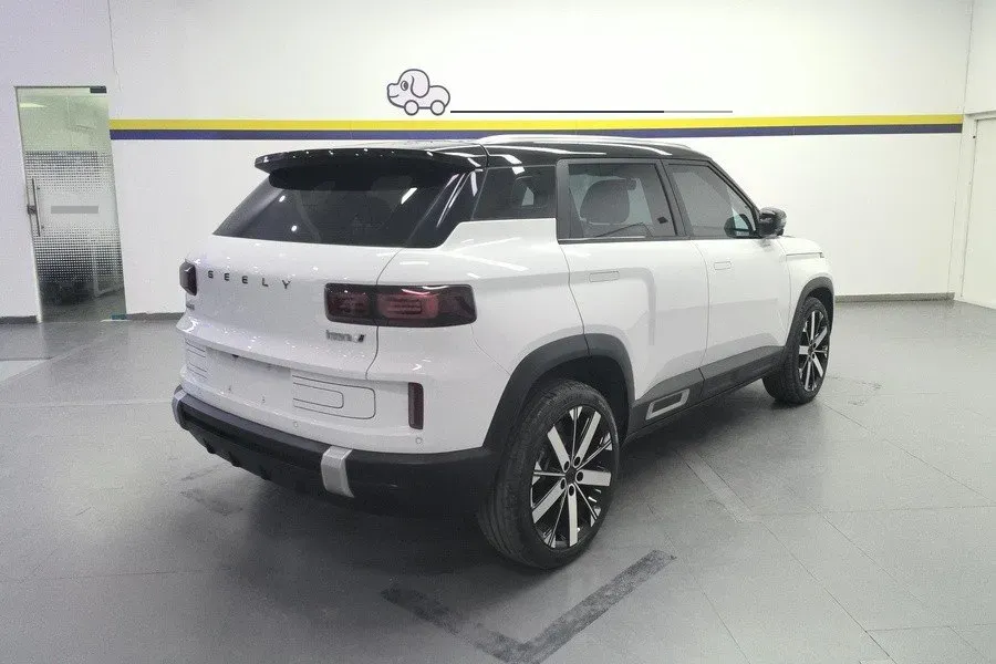 2023 Geely ICON 1.5T 181HP L4 7DCT,autocango,china used car exporter,china ev exporter,chinese used car exporter,chinese used ev exporter