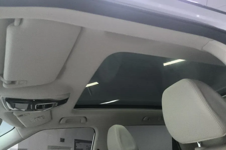 2023 Geely ICON 1.5T 181HP L4 7DCT,autocango,china used car exporter,china ev exporter,chinese used car exporter,chinese used ev exporter