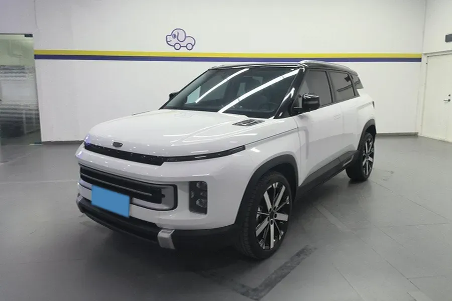 2023 Geely ICON 1.5T 181HP L4 7DCT,autocango,china used car exporter,china ev exporter,chinese used car exporter,chinese used ev exporter