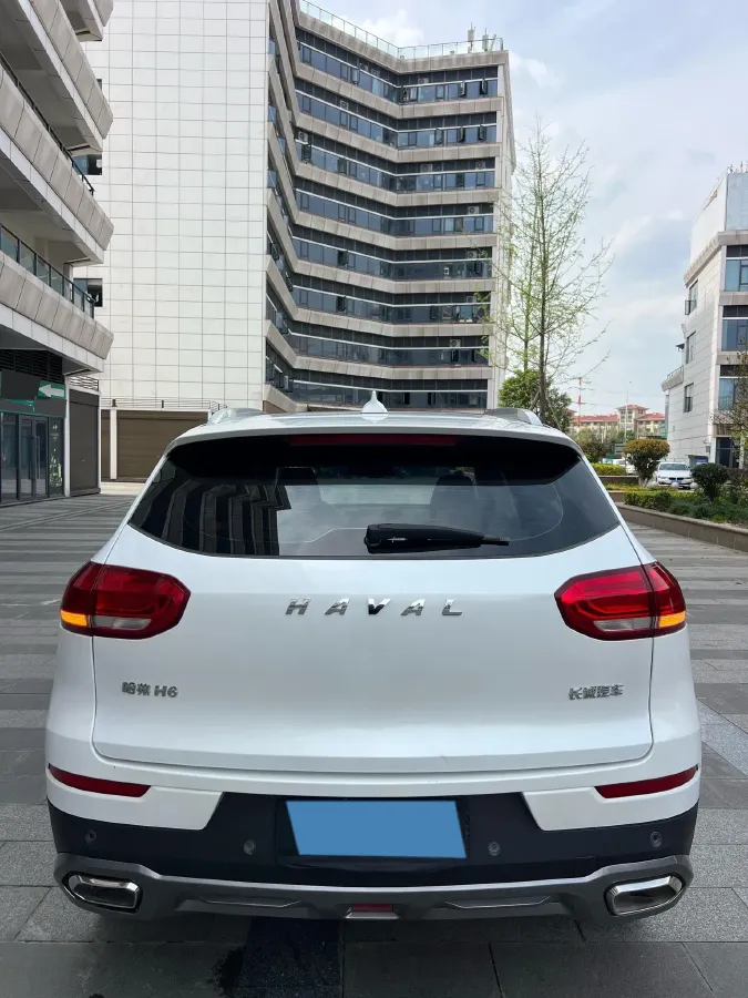2020 Haval H6 1.5T 169HP L4 7DCT,autocango,china used car exporter,china ev exporter,chinese used car exporter,chinese used ev exporter