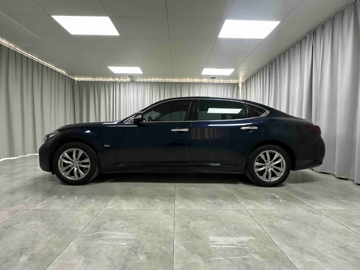 2019 Alfa Romeo Giulia 2.0T 280HP L4 8AT,autocango,china used car exporter,china ev exporter,chinese used car exporter,chinese used ev exporter