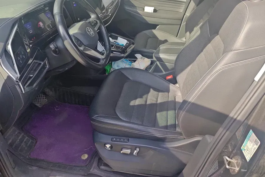 2021 Volkswagen Talagon 2.0T 220HP L4 7DCT,autocango,china used car exporter,china ev exporter,chinese used car exporter,chinese used ev exporter