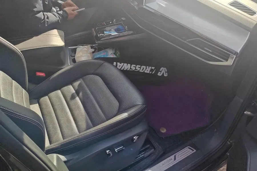 2021 Volkswagen Talagon 2.0T 220HP L4 7DCT,autocango,china used car exporter,china ev exporter,chinese used car exporter,chinese used ev exporter